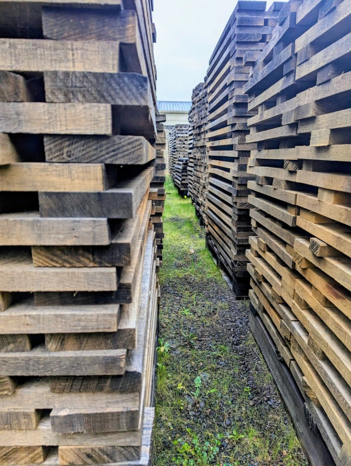 Séchage naturel bois merrain